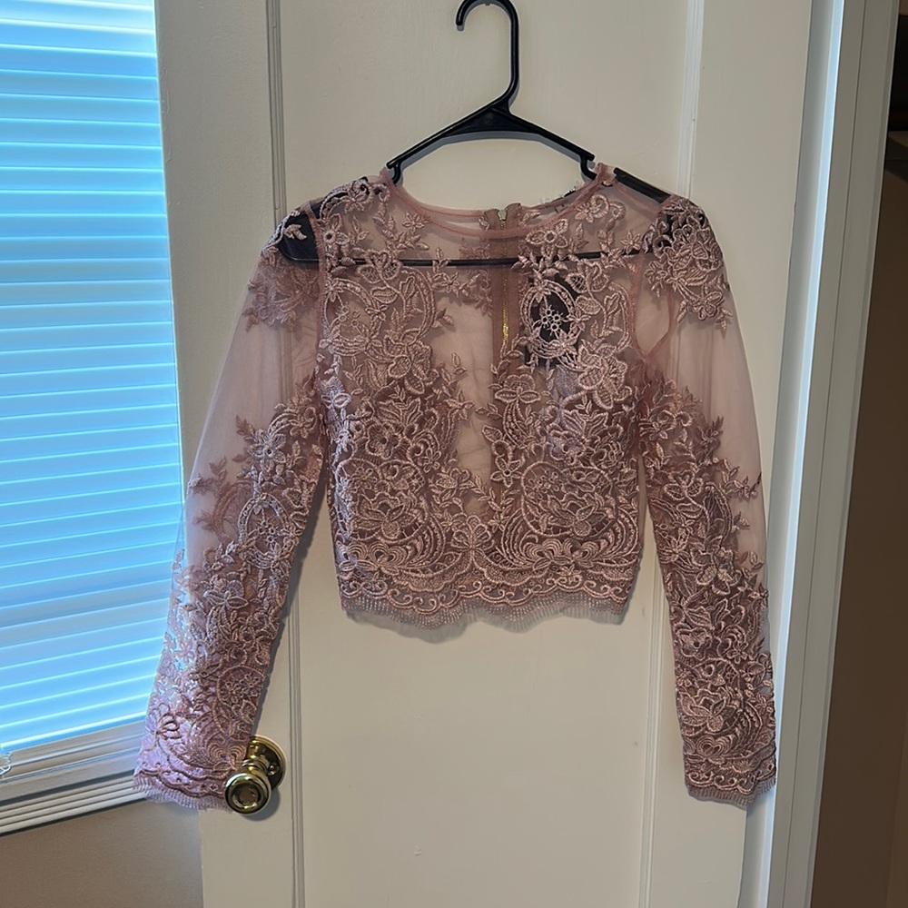 Lace pink shirt
